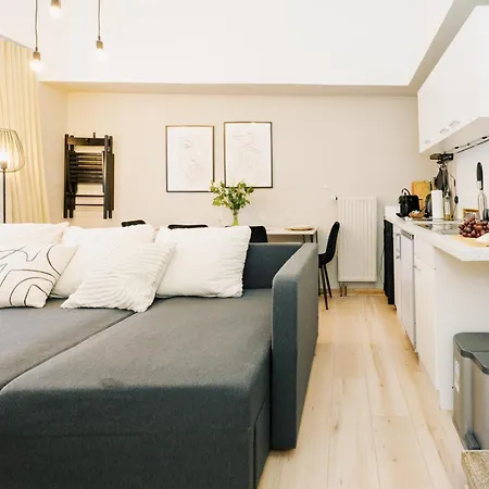 City-apartment Kreuzviertel-laedchen-60 Qm דירה *