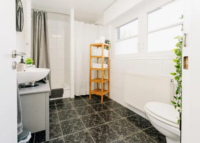 City-apartment „kreuzviertel-lädchen“mit Parkplatz